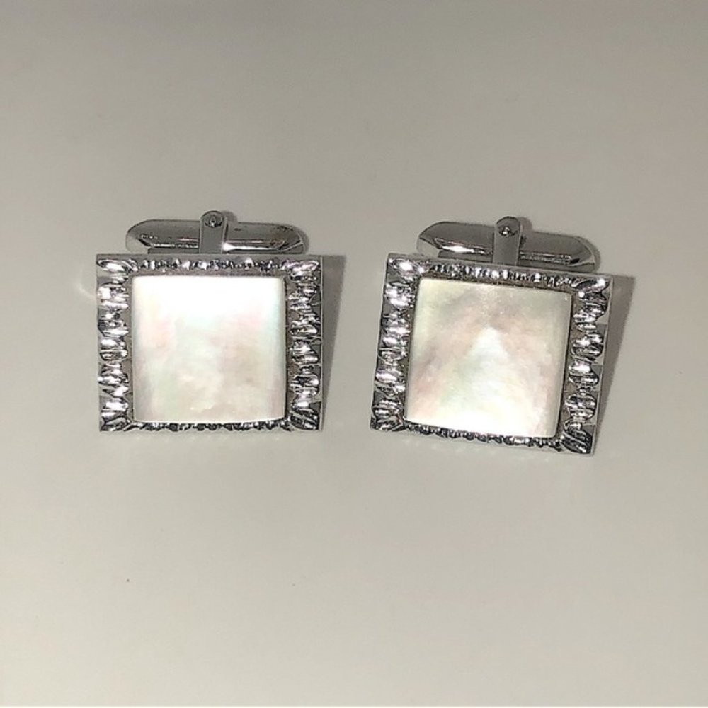 Vtg MOP Mother of Pearl Inlay Square Textured Silver Tone Cufflinks .9” x .8”